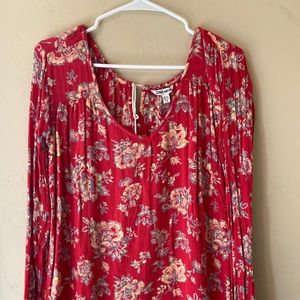 Red floral top